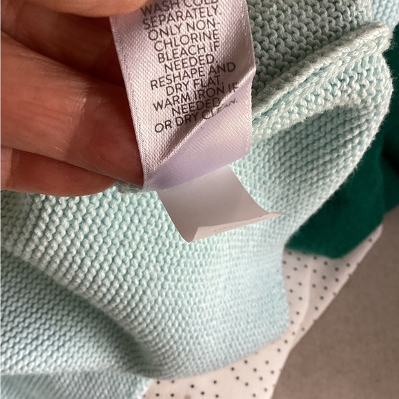 J.Jill textured 3/4-sleeve, V-neck sweater in powder blue. Women’s Sm/M - Picture 8 of 9